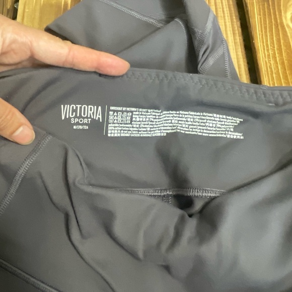 Victoria Sport Lavender High Rise Mesh Details Leggings Size Medium - Picture 8 of 9